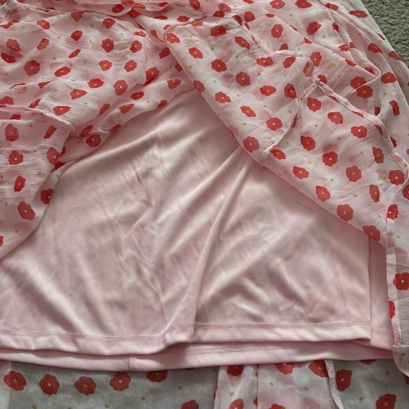 That’s it!- Pink Floral Skirt size small - Picture 5 of 8